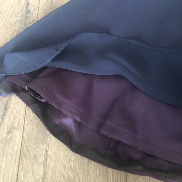 Beautiful evening gown💃 - Picture 2 of 4